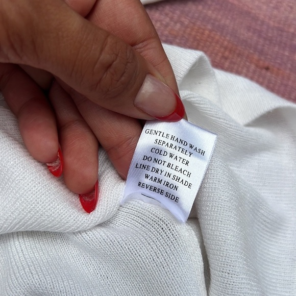 Crop Knit Button Up Blouse - Picture 5 of 5